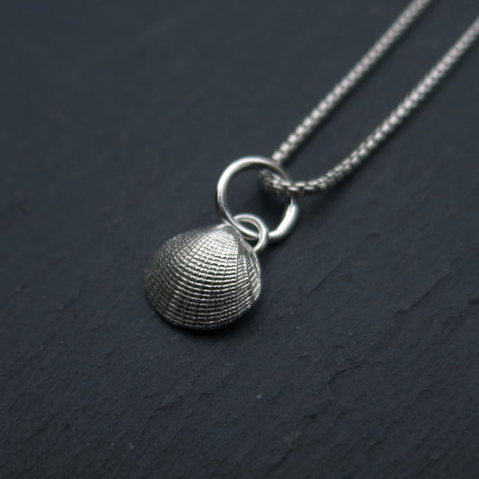 Scallop Shell Pendant - Silver