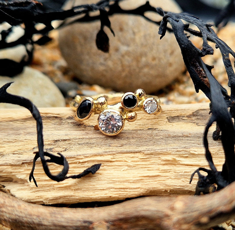 18ct Yellow gold & sapphires, 2025