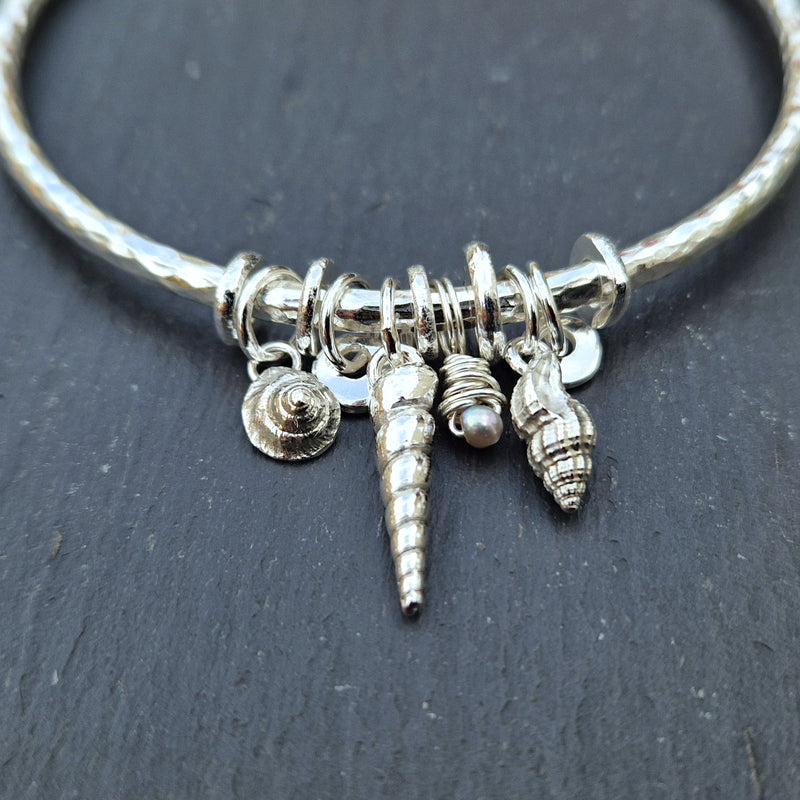 3mm Beaten halo rock pool bangle, 2025