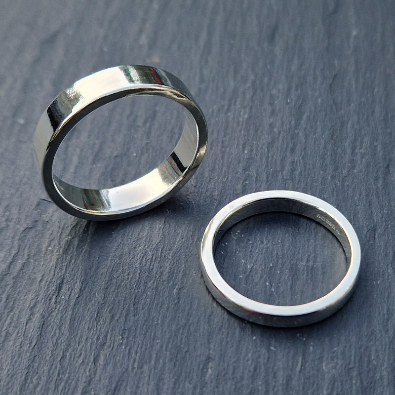 9ct White gold, rectangular profile, smooth finish, 2025