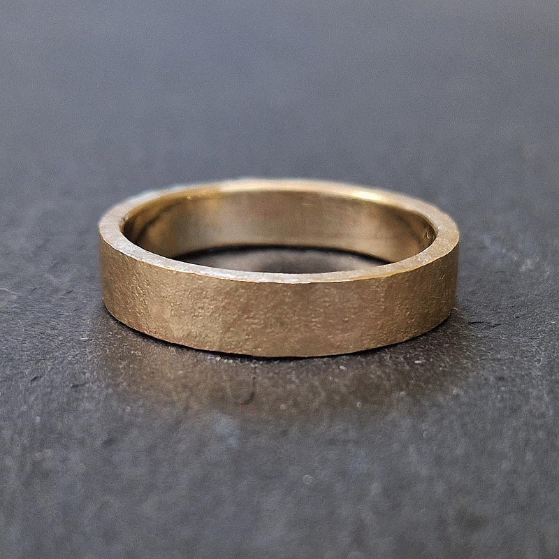 9ct Yellow Gold, 5mm Rectangular profile, Frosted