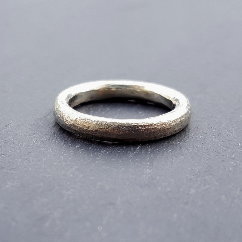 9ct White Gold, 3mm Halo, Frosted