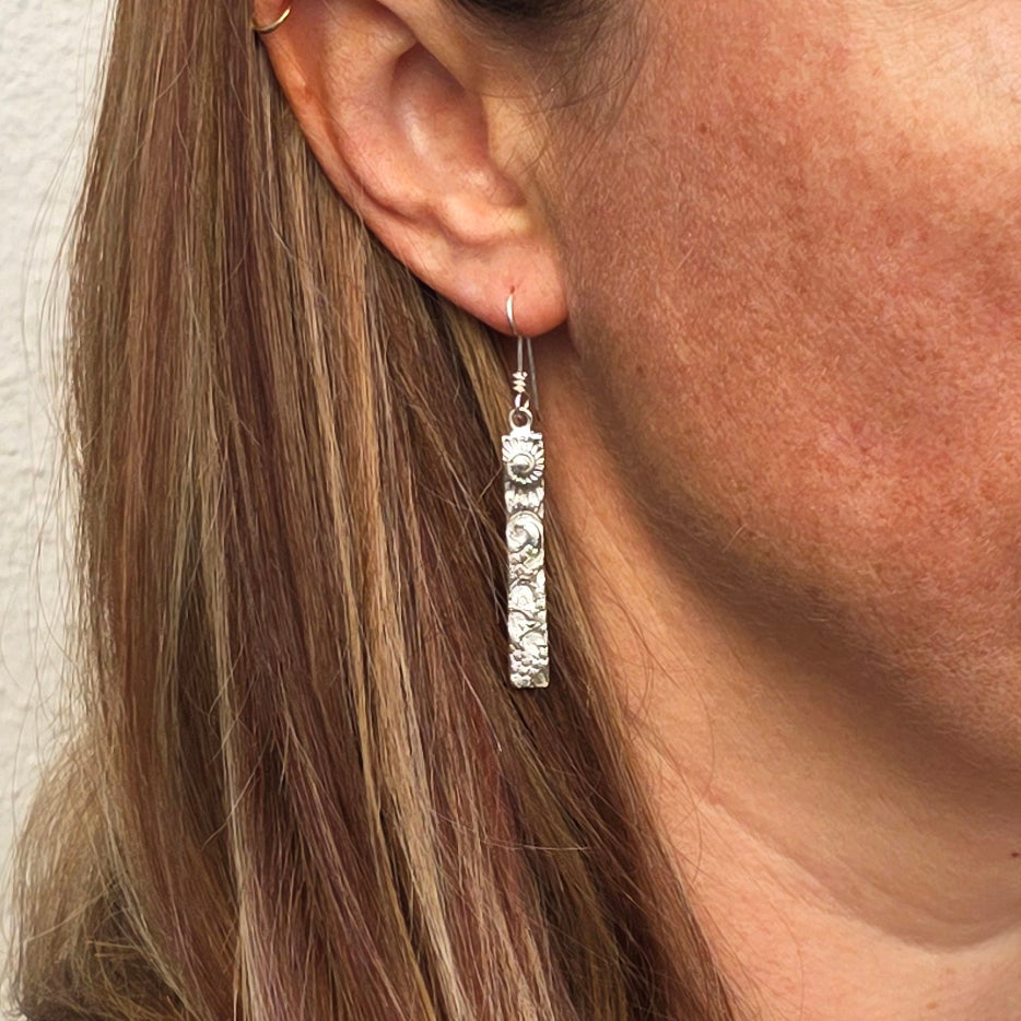 Tidal Traces Short Dangly Earrings