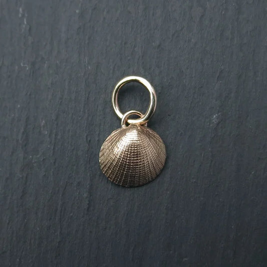 Scallop Shell Charm - Gold
