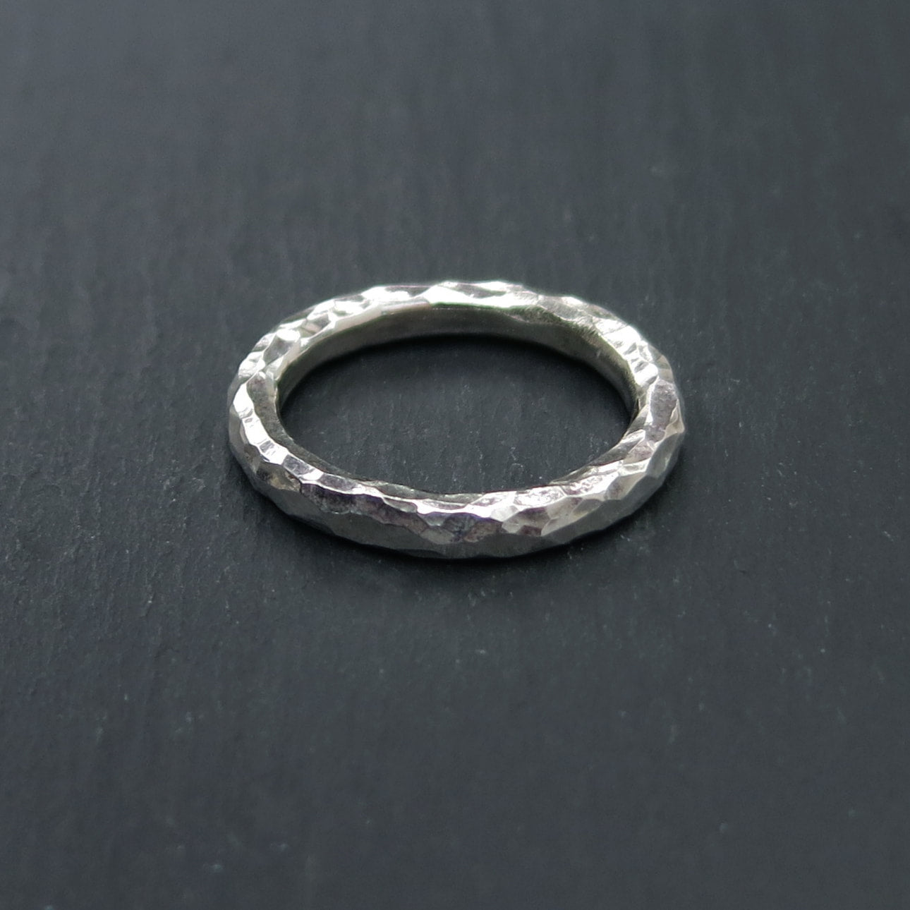 Beaten Halo Ring - Silver