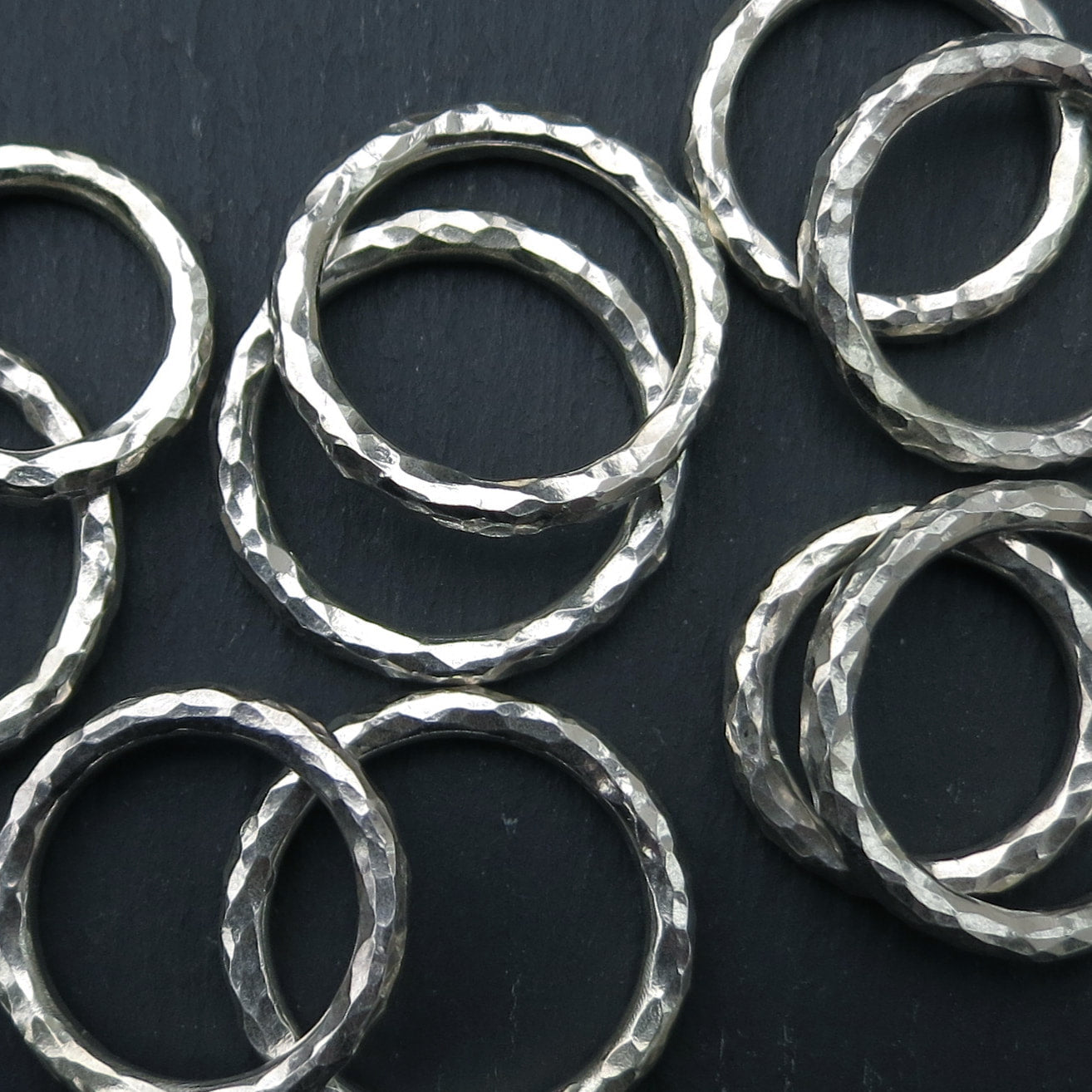 Beaten Halo Ring - Silver