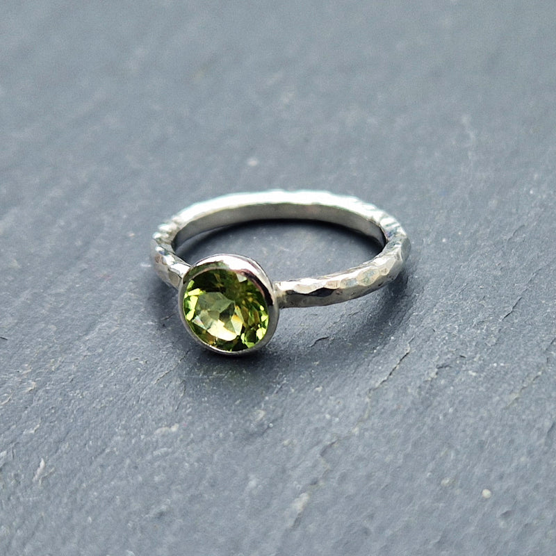 2mm Beaten halo & 6mm peridot, 2024